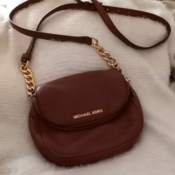 Michael Kors Handbags - Michael Kors Leather Crossbody